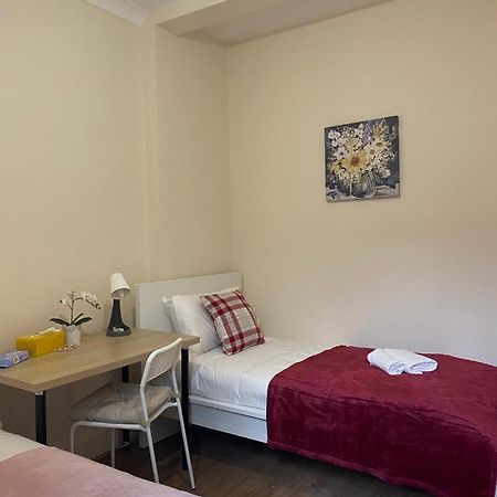Lovely Private Rooms In Camden, Central Лондон Екстер'єр фото