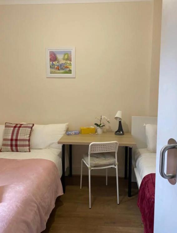 Lovely Private Rooms In Camden, Central Лондон Екстер'єр фото