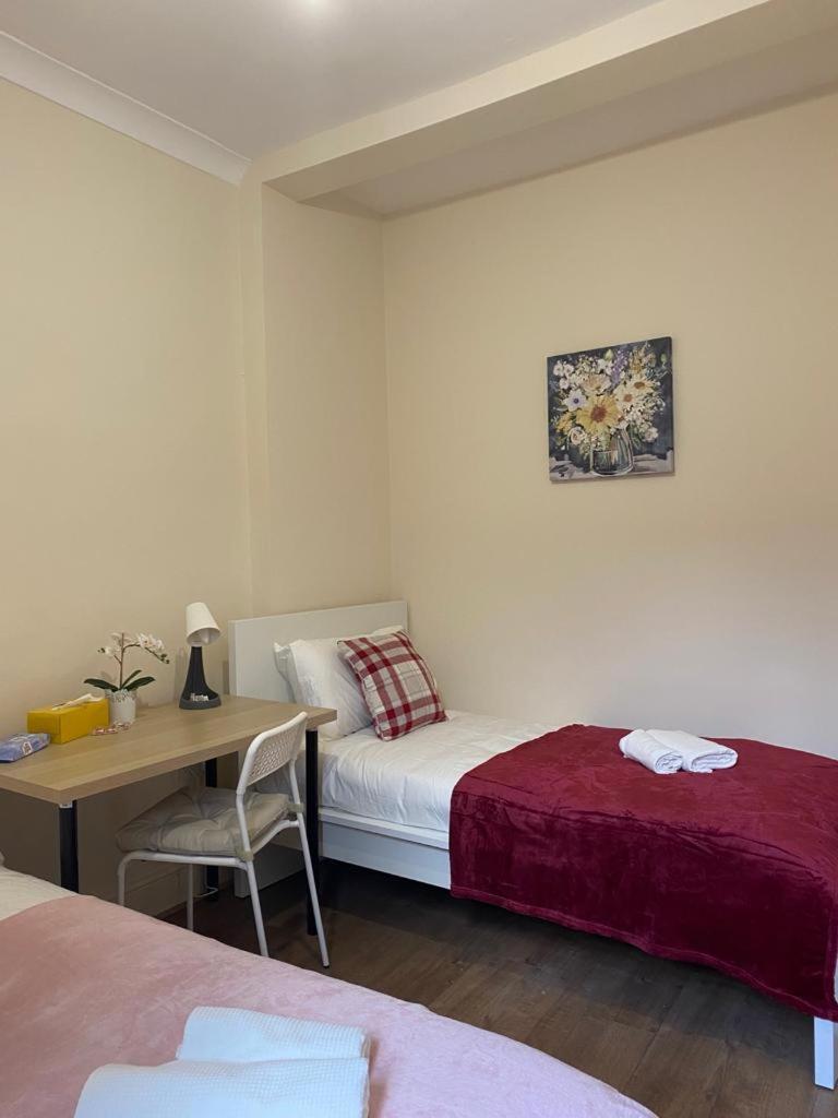 Lovely Private Rooms In Camden, Central Лондон Екстер'єр фото
