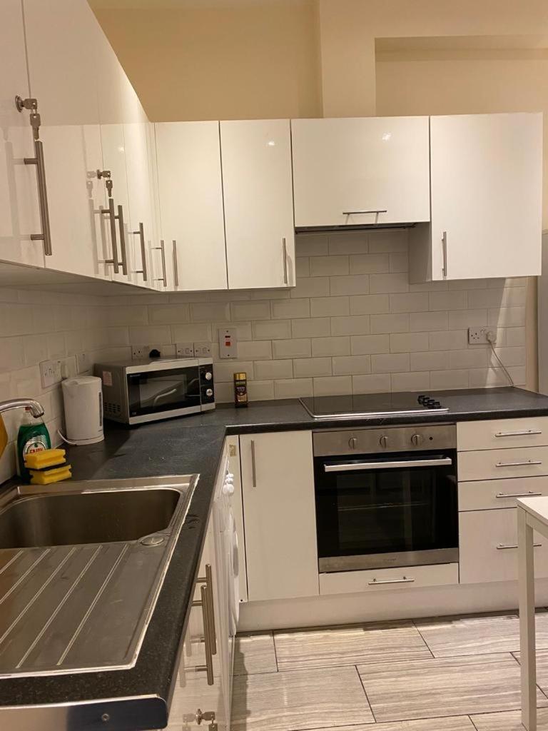 Lovely Private Rooms In Camden, Central Лондон Екстер'єр фото